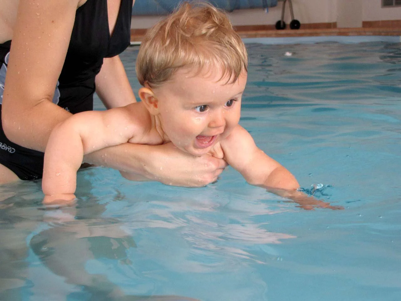 The Benefits of Baby &amp; Toddler Swimming Lessons for Early Development