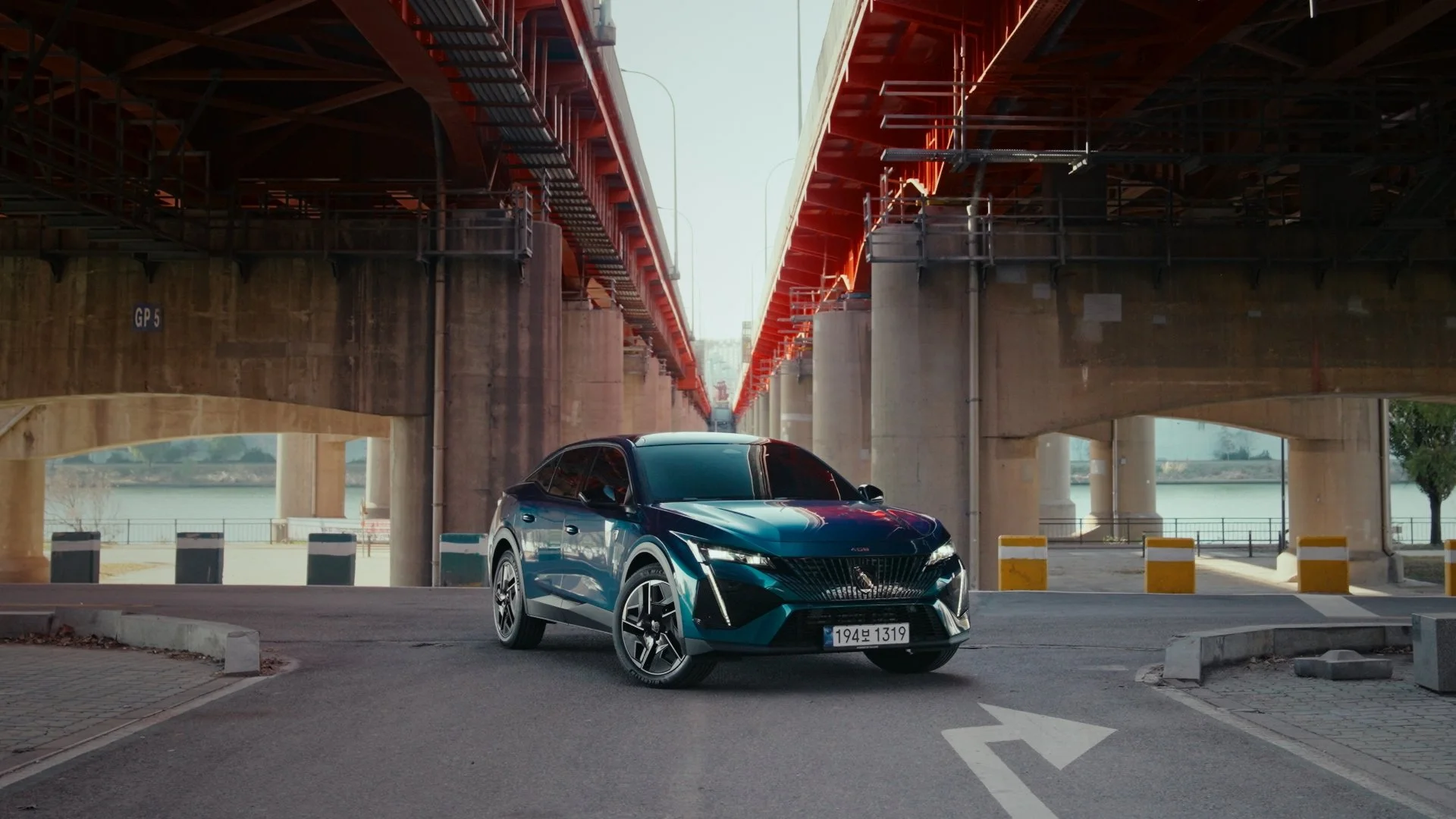 Peugeot New 408, Stellantis