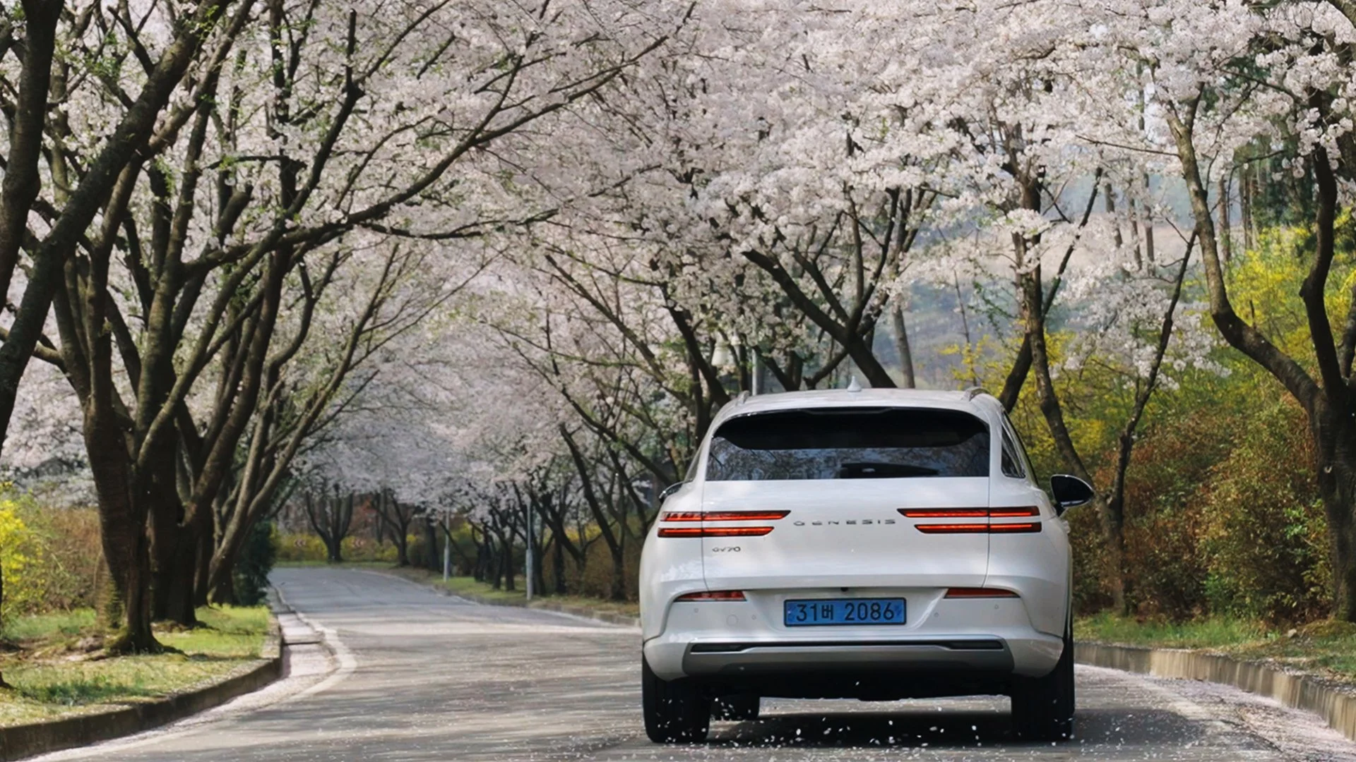 Electrified GV70, Genesis