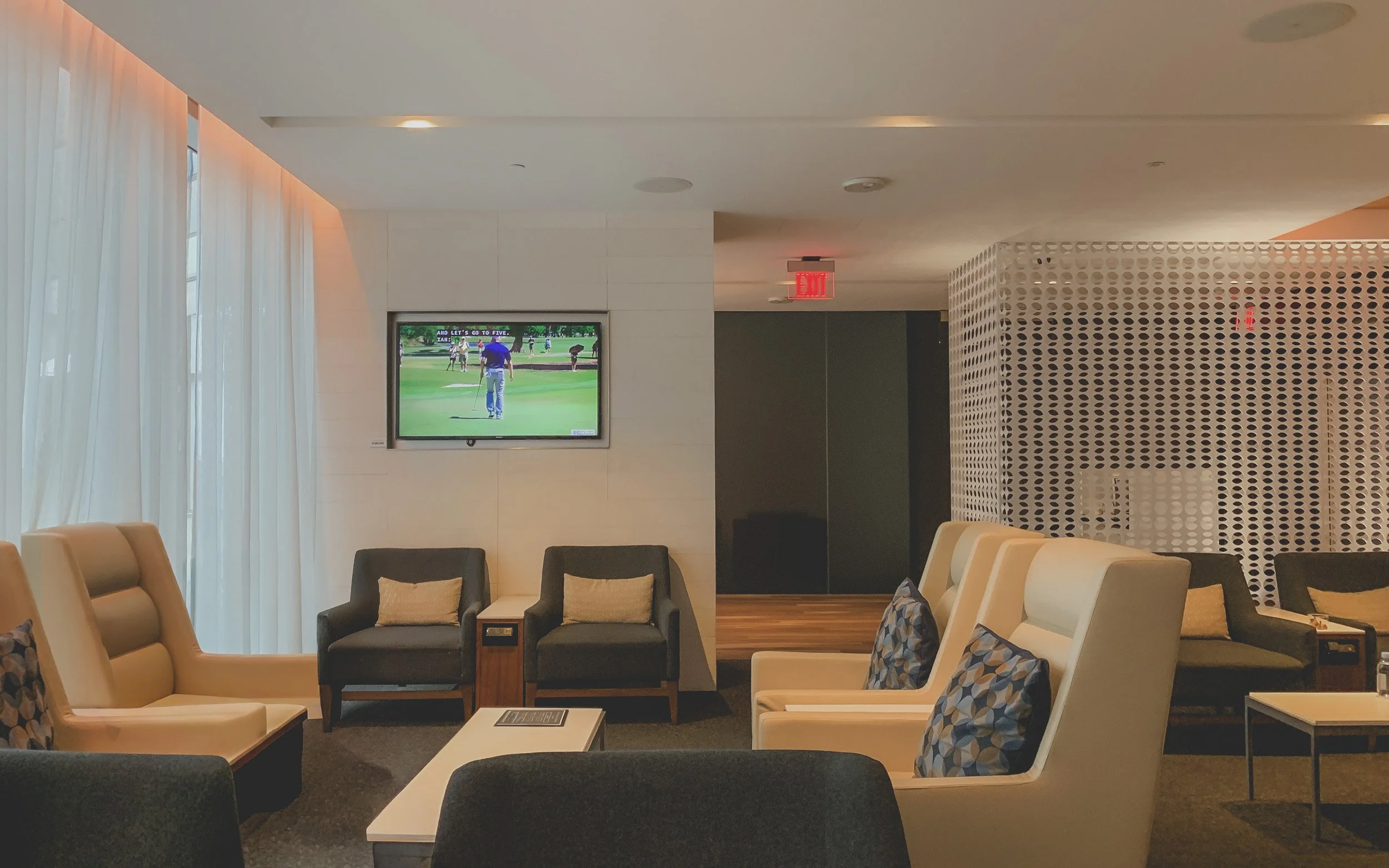 Lounge Review: Star Alliance First Class Lounge | LAX