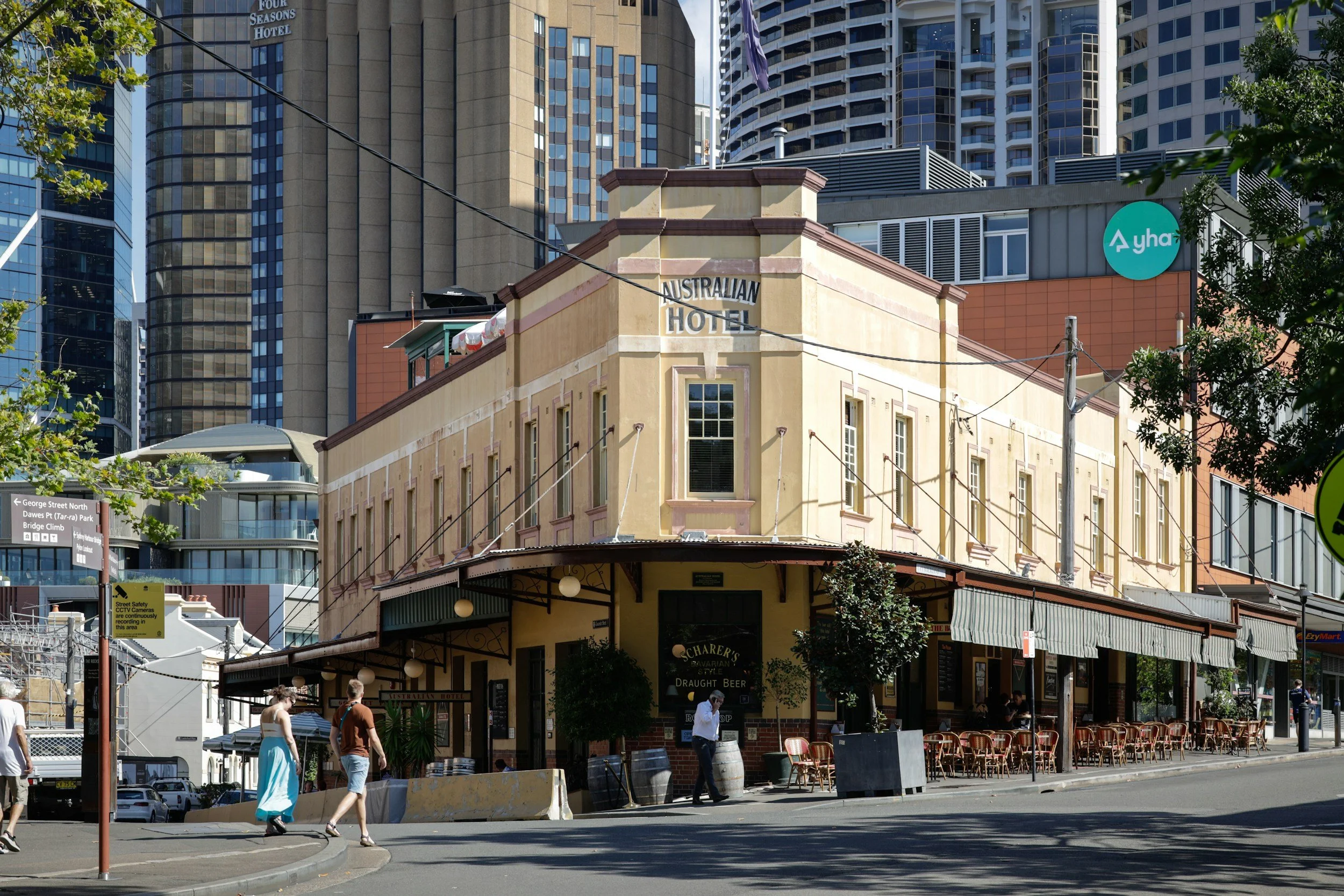 Kirribilli has so many dining options with restaurants and cafes all over, which can make for a great day out in Kirribilli if you're looking for things to do