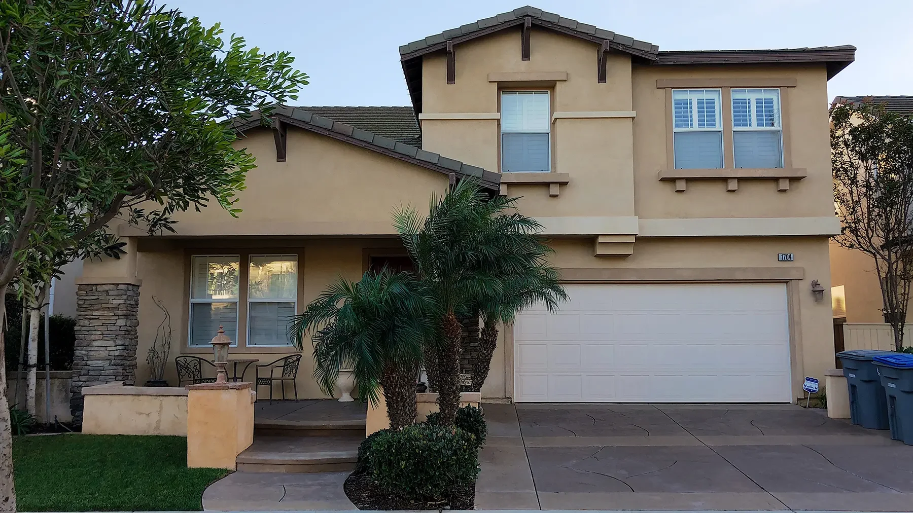 Exterior view of 1704 Urbana Lane in Oxnard, CA.