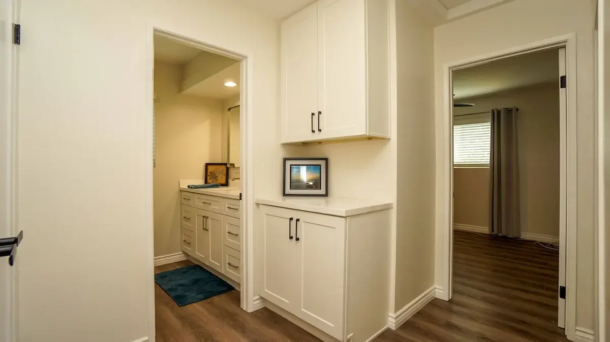 Second floor of 353 Lynn Oaks Court in Thousand Oaks, CA.