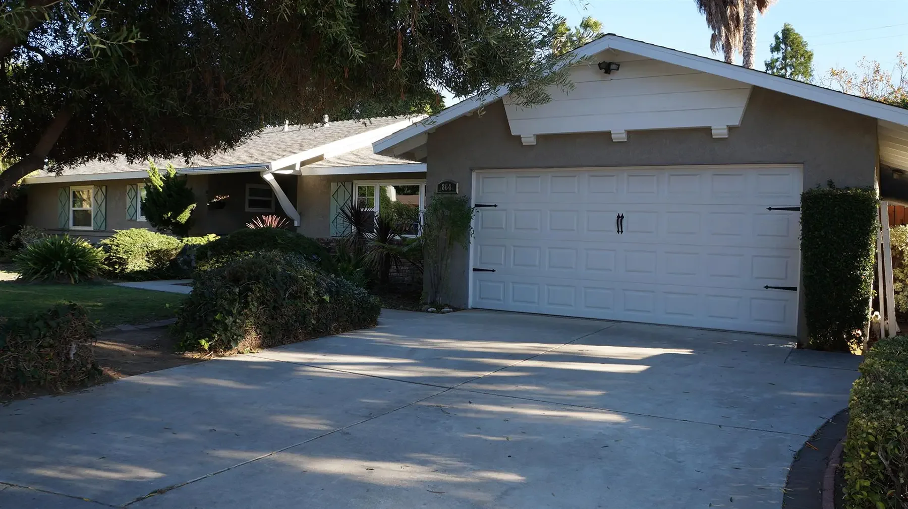 Exterior view of 864 Amber Drive in Camarillo, CA.