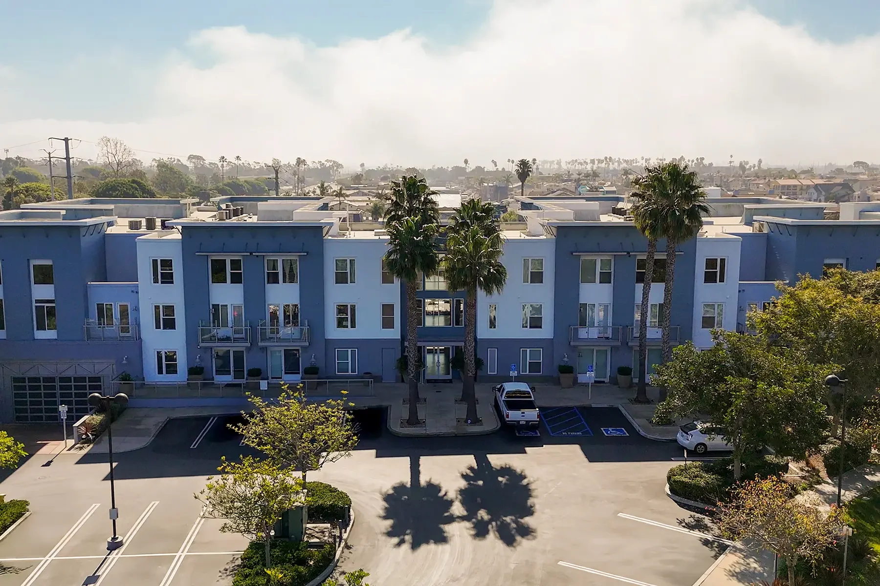 Community building photo of 1901 South Victoria Avenue #115 in Oxnard, CA.