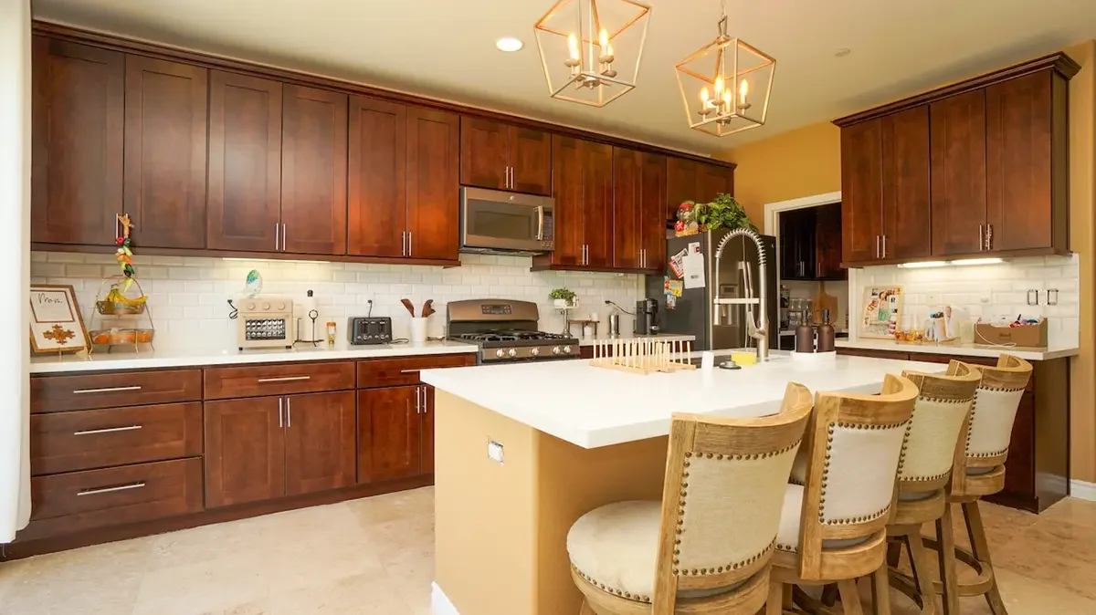 Kitchen of 675 Tiber River Way in Oxnard, CA.