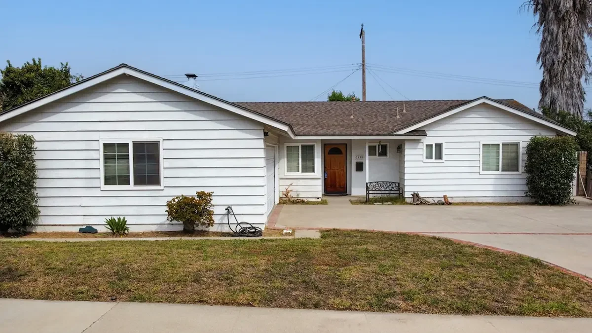 Exterior view of 1930 Wolverton Avenue in Camarillo, CA.