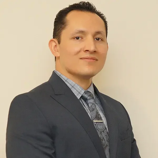 Real Estate Agent Sal Villasenor with Riverpark Realty.
