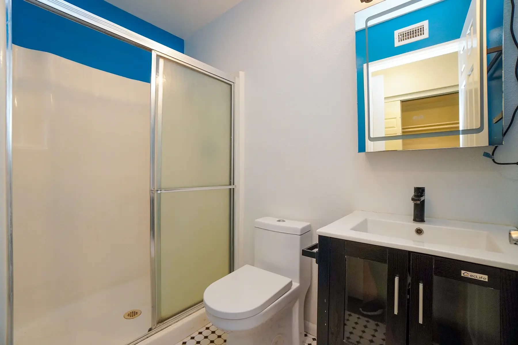 Primary bathroom of 2077 Bard Road in Oxnard, CA.