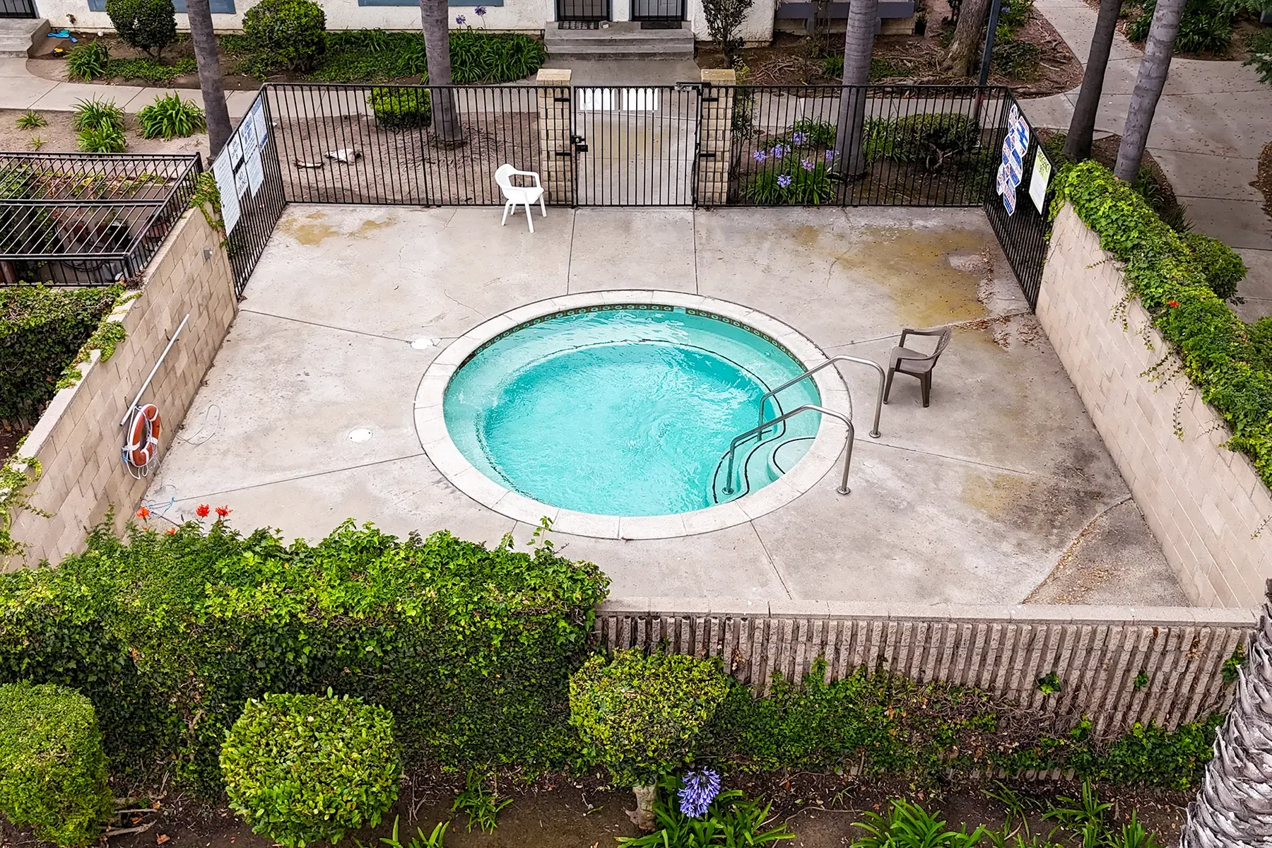 Community spa of 2077 Bard Road in Oxnard, CA.
