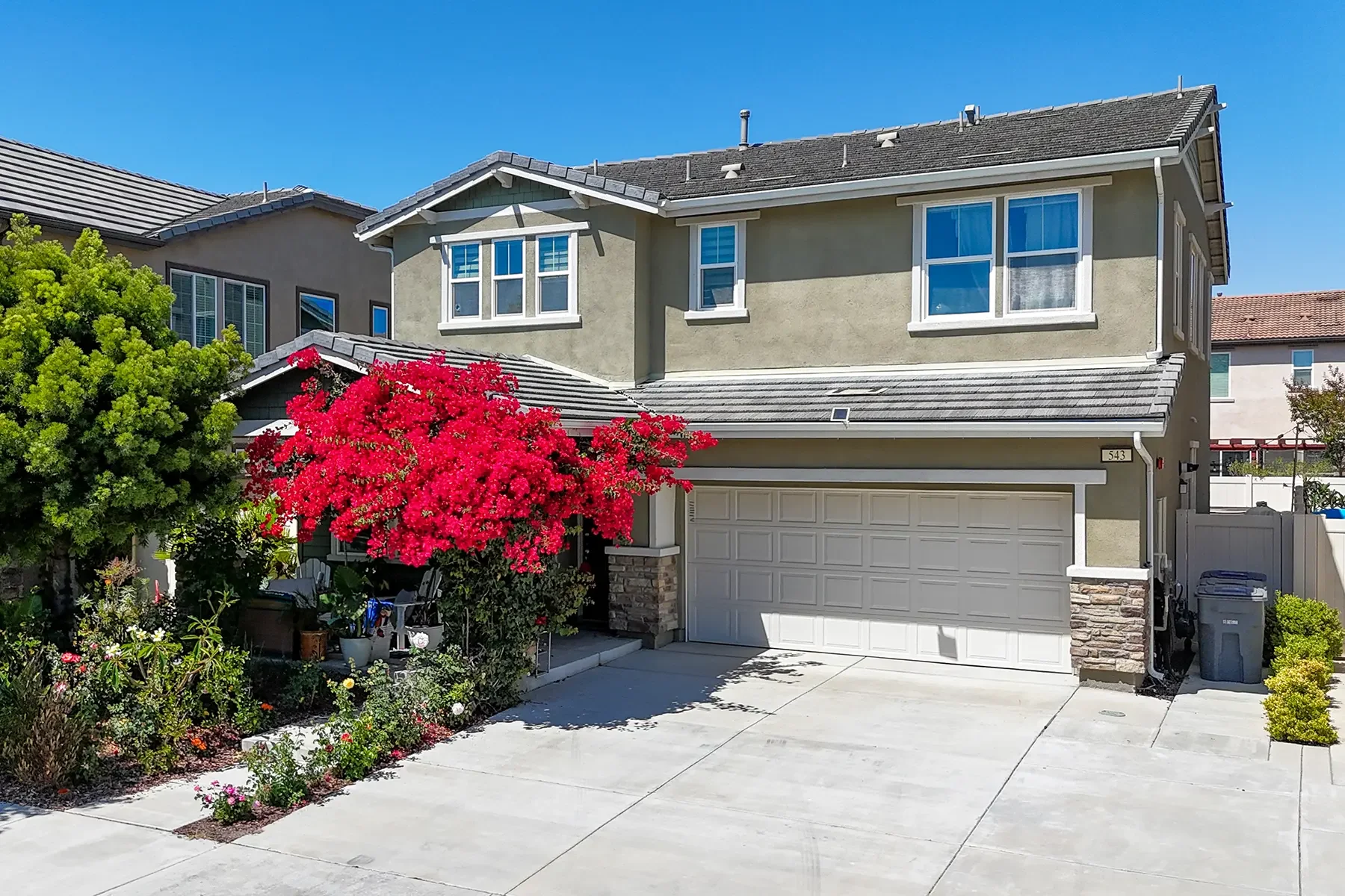 Front view of 543 Platte Way in Oxnard
