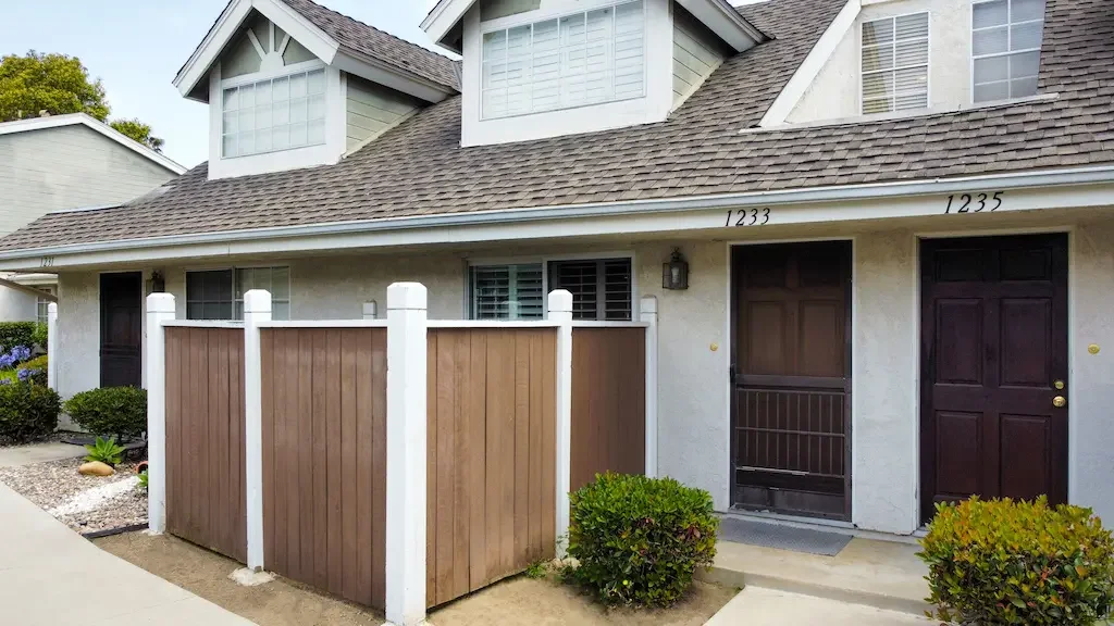 Exterior view of 1233 Osage Lane in Ventura, CA.