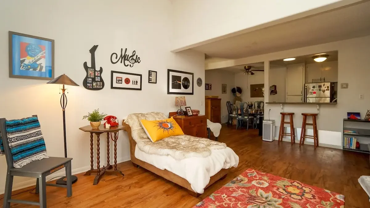 Living room of 1300 Saratoga Way #1609 in Ventura, CA.