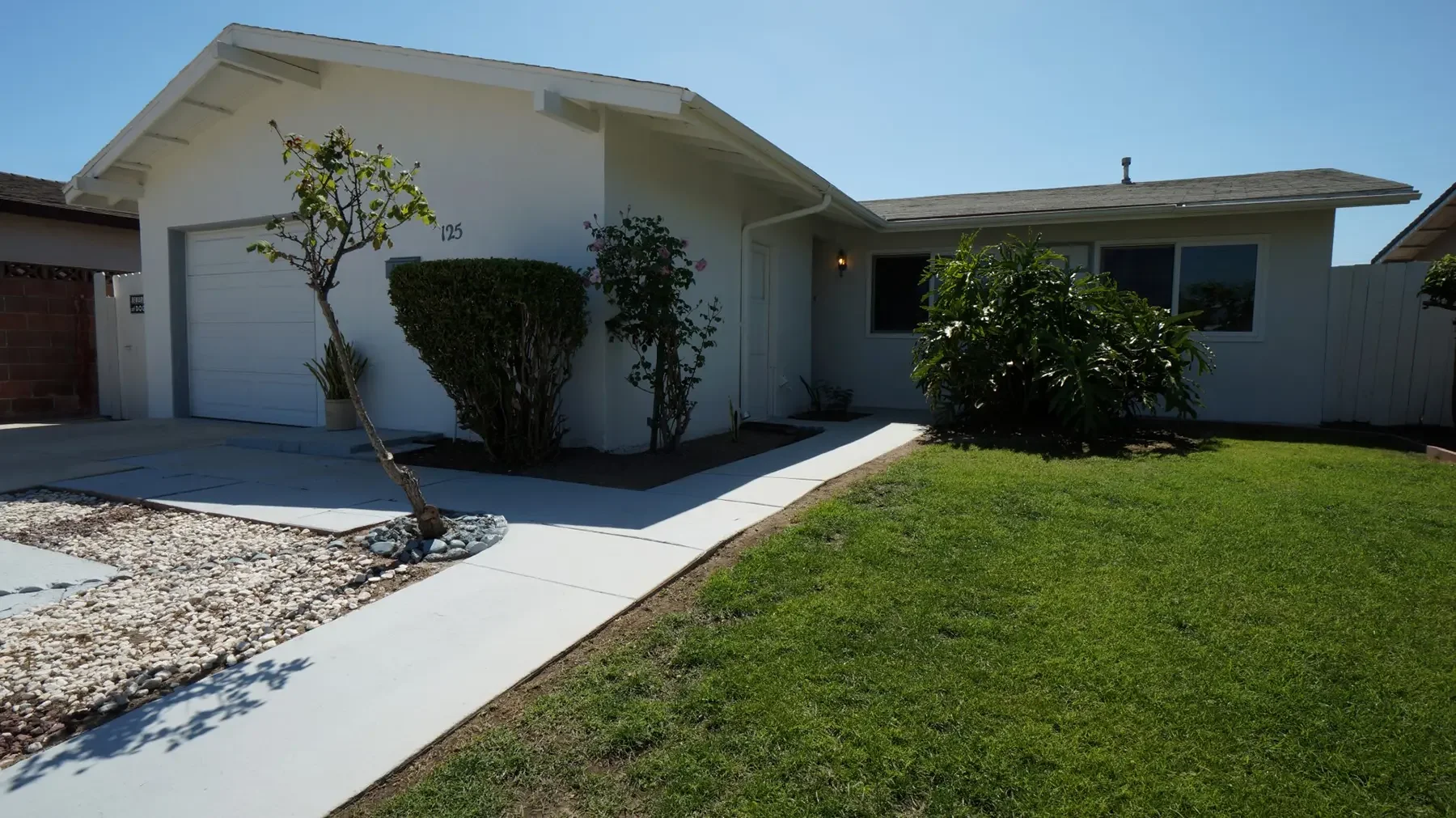 Exterior view of 125 Cordova Street in Oxnard, CA.
