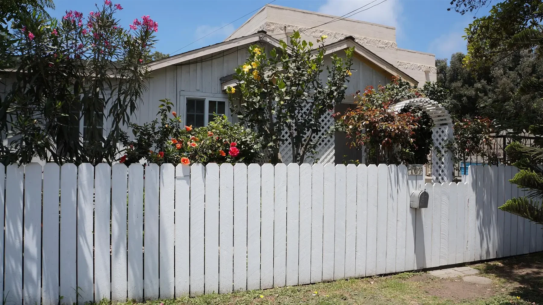 Exterior view of 707 Kimball Street in Santa Barbara, CA.