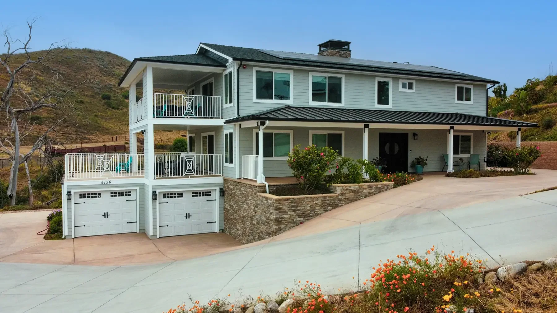 Exterior view of 4129 Foothill Road in Ventura, CA.