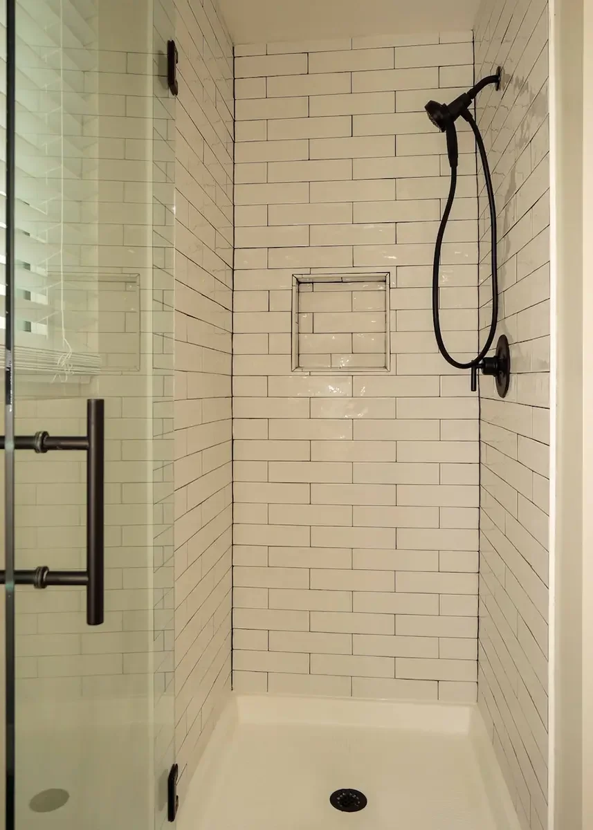 Secondary bathroom of 353 Lynn Oaks Court in Thousand Oaks, CA.