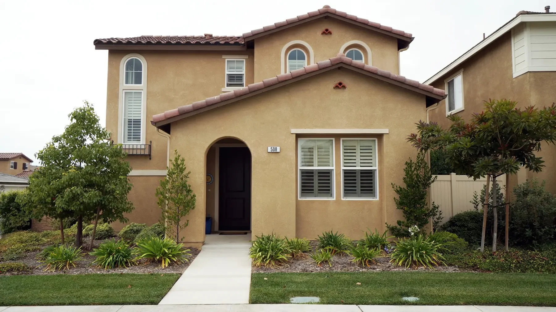 Exterior view of 508 Tiber River Way in Oxnard, CA.