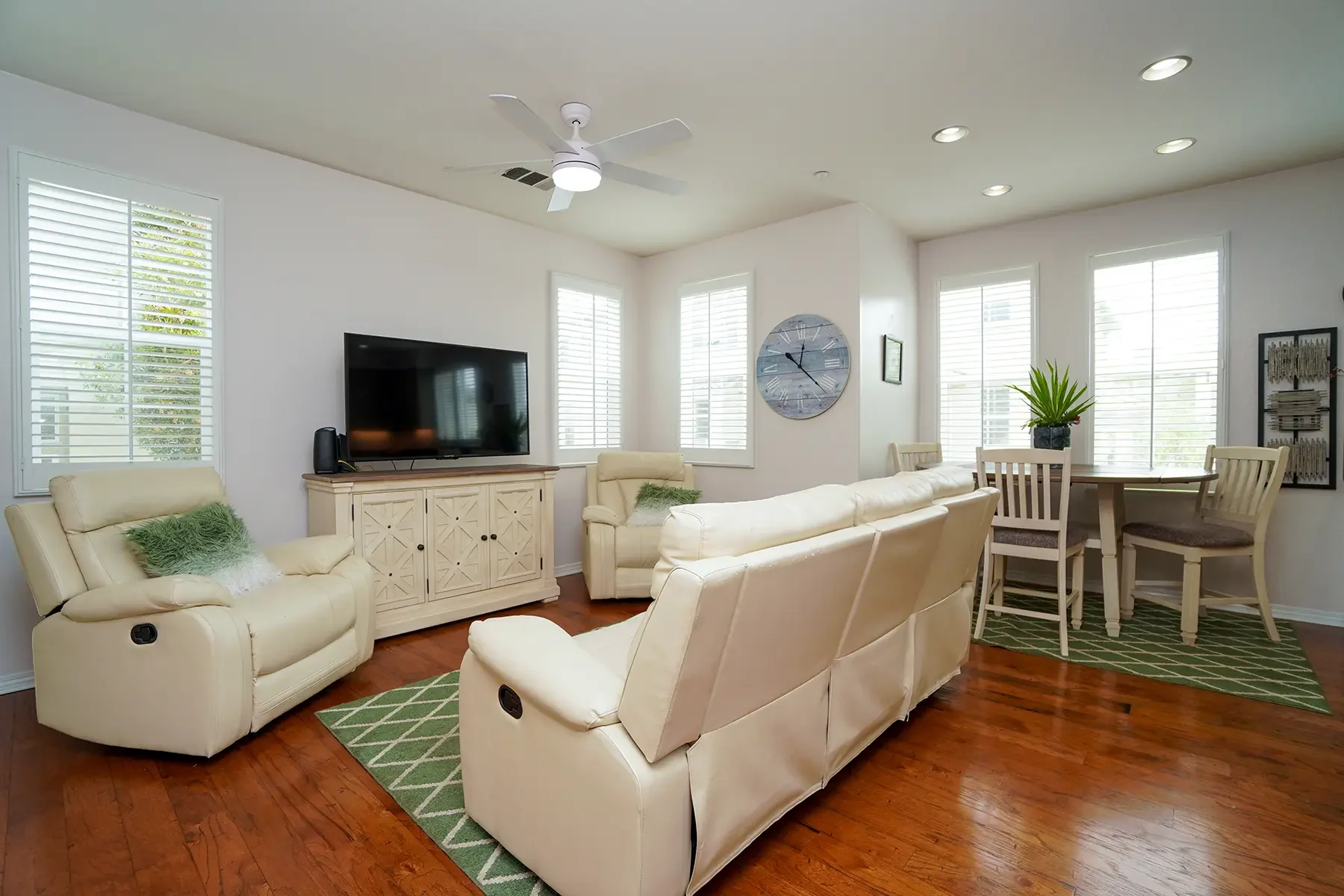 Family room and breakfast nook at 1239 Bayside Lane in Oxnard, CA.