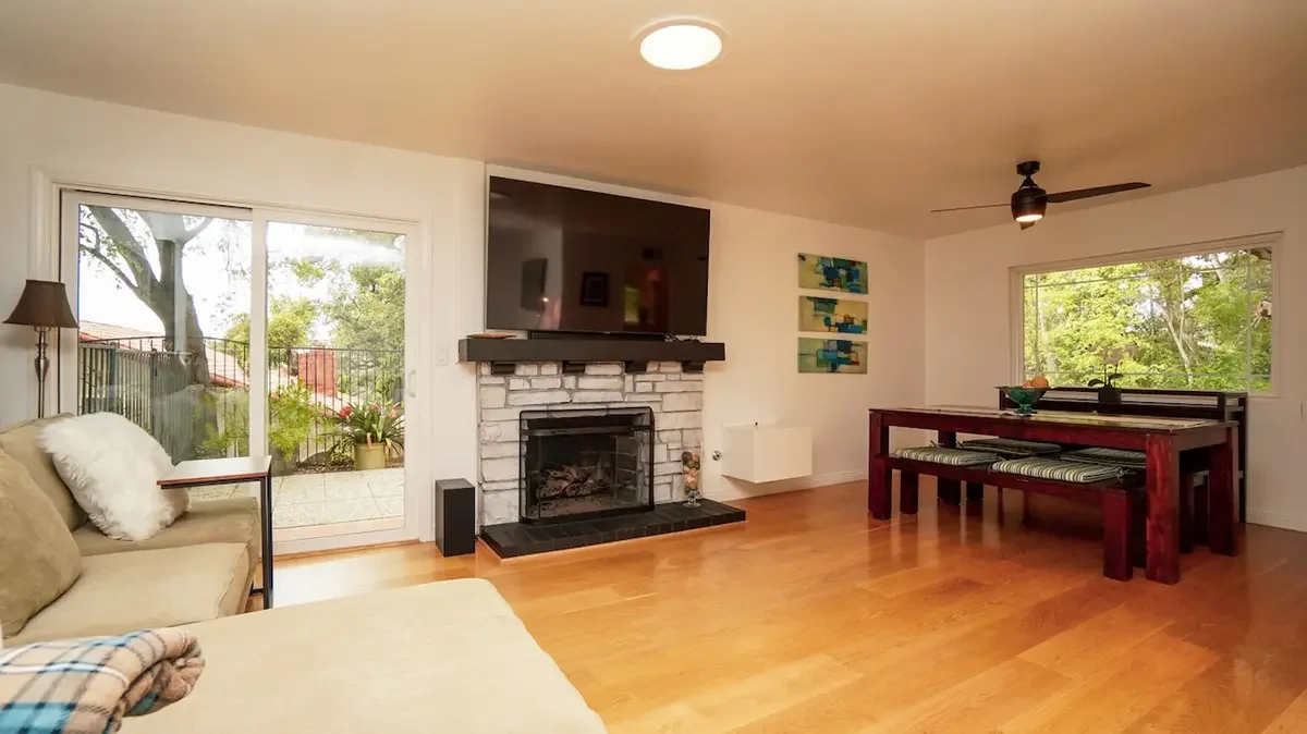 Living room of 304 Hickory Grove Drive in Thousand Oaks, CA.