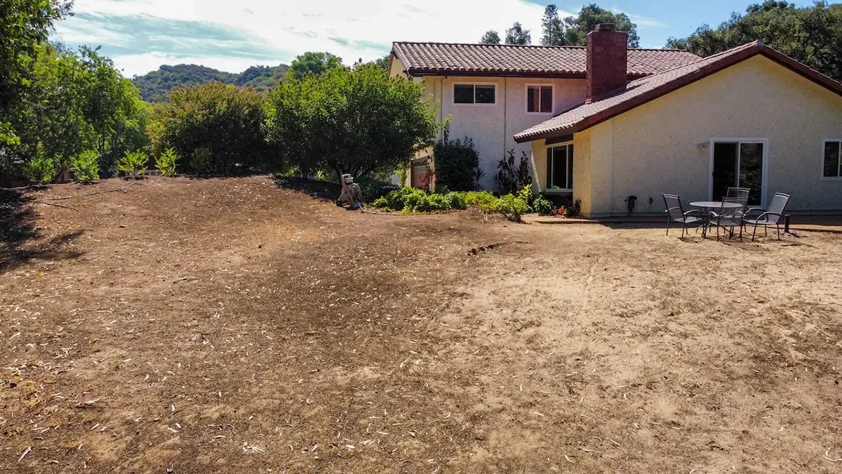 Side yard at 353 Lynn Oaks Court in Thousand Oaks, CA.