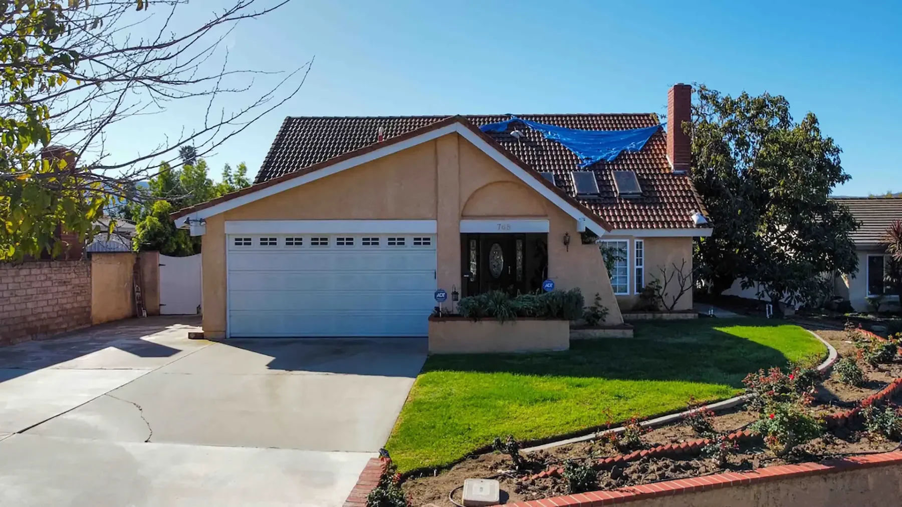 Exterior view of 768 Santa Clara Street in Fillmore, CA.