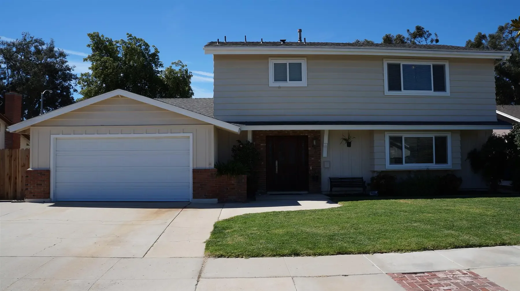 Exterior view of 1497 Augusta Avenue in Camarillo, CA.