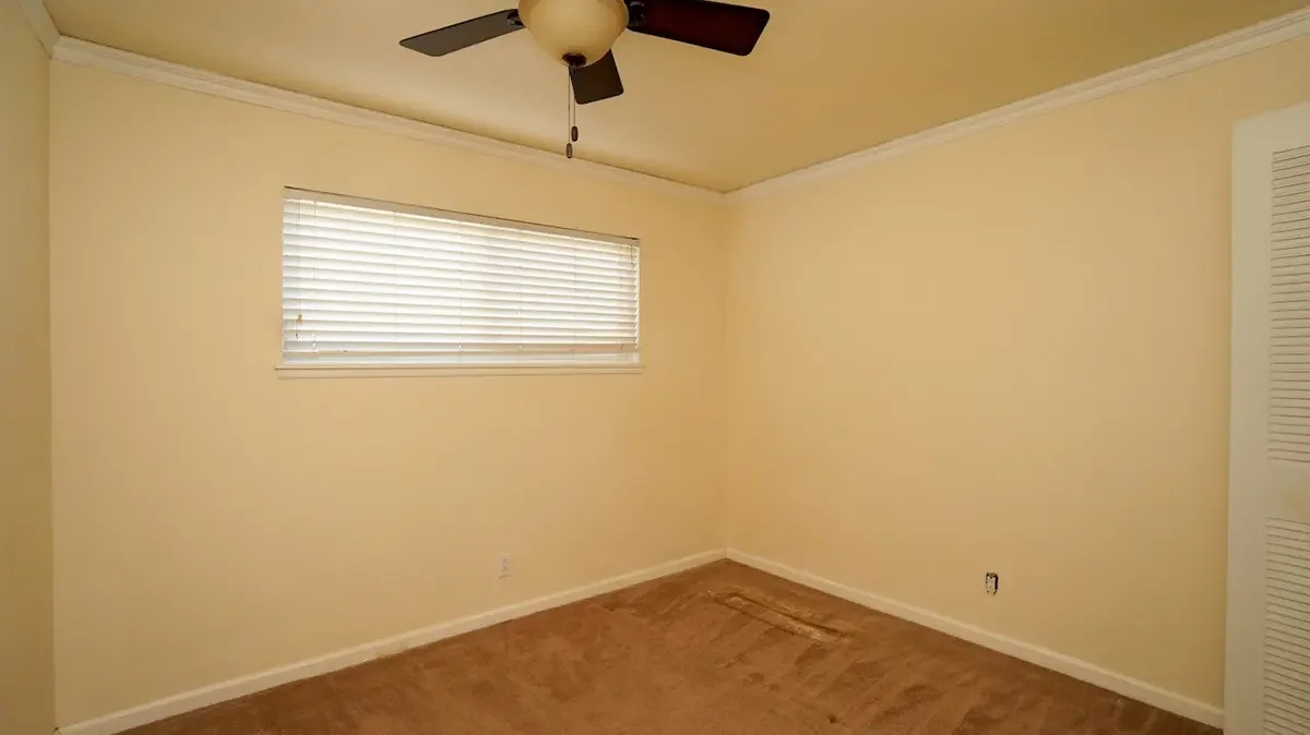 Secondary bedroom of 1930 Wolverton Avenue in Camarillo, CA.