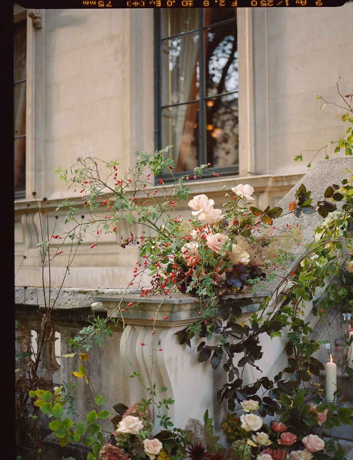 english-garden-wedding-flowers.jpg