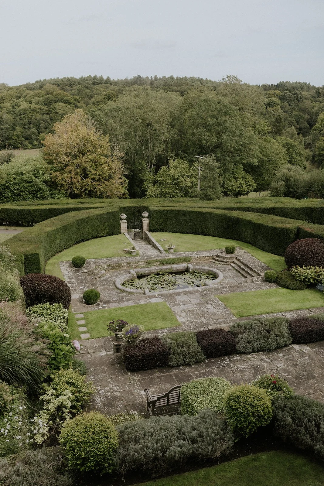 hedsor-wedding-venue-english-gardens.jpg