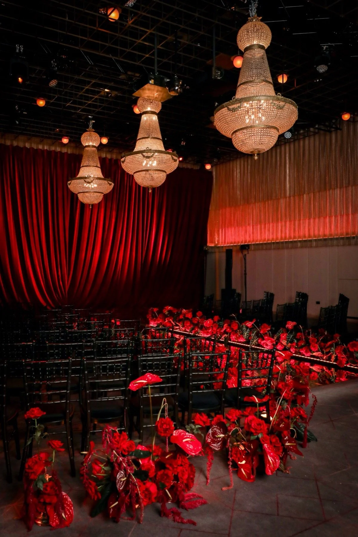 london-city-wedding-bold-red-design.jpg