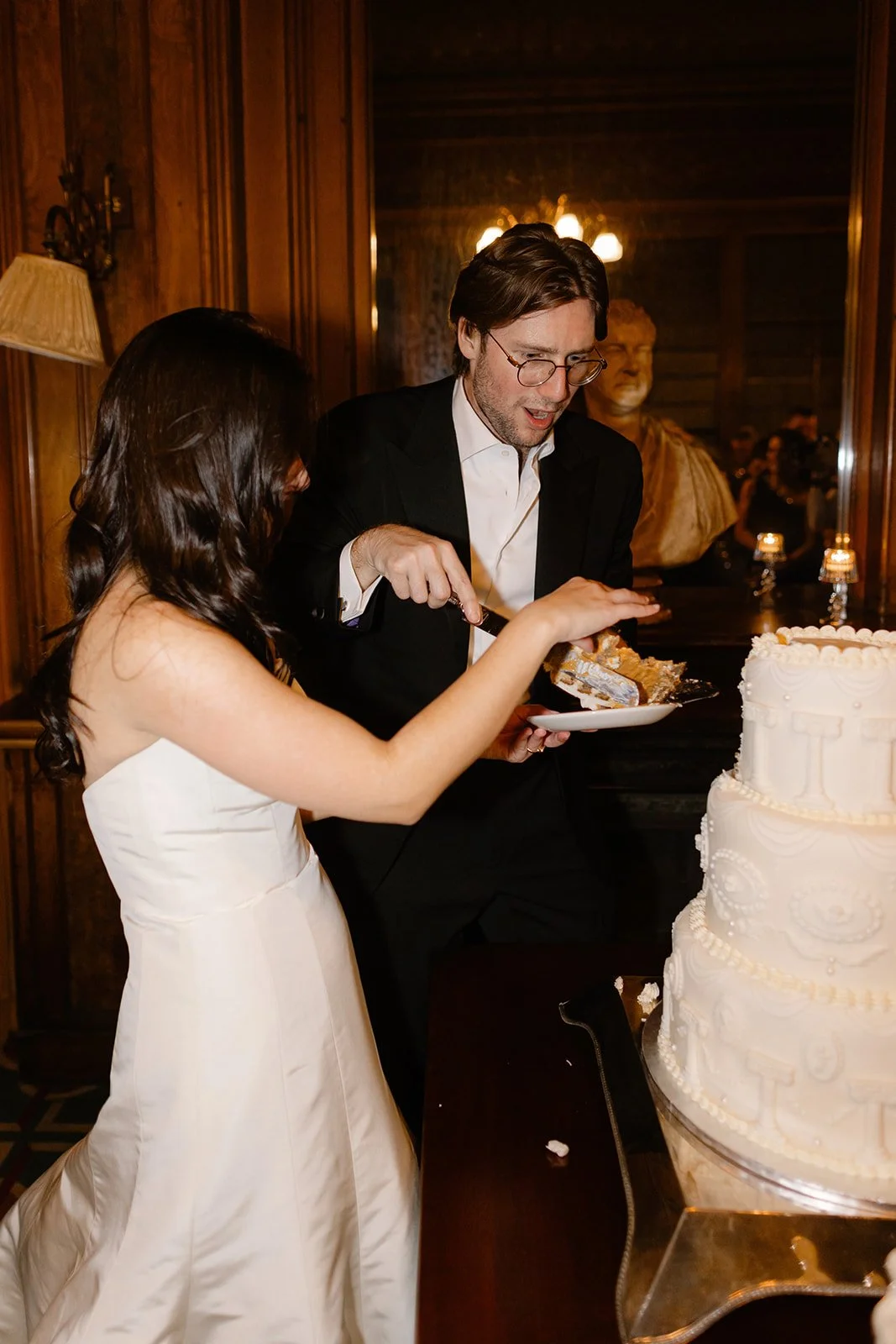 6London-Reform-Club-Wedding-party.jpg
