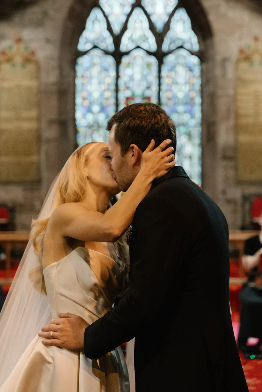 raissa-and-simon-wedding-morgan-kyle-liverpool_587.jpg