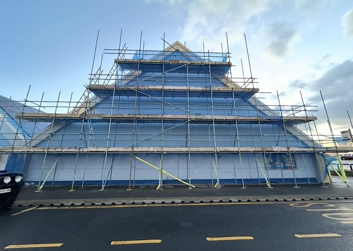 Complete insulation and renewal of weatherboard cladding