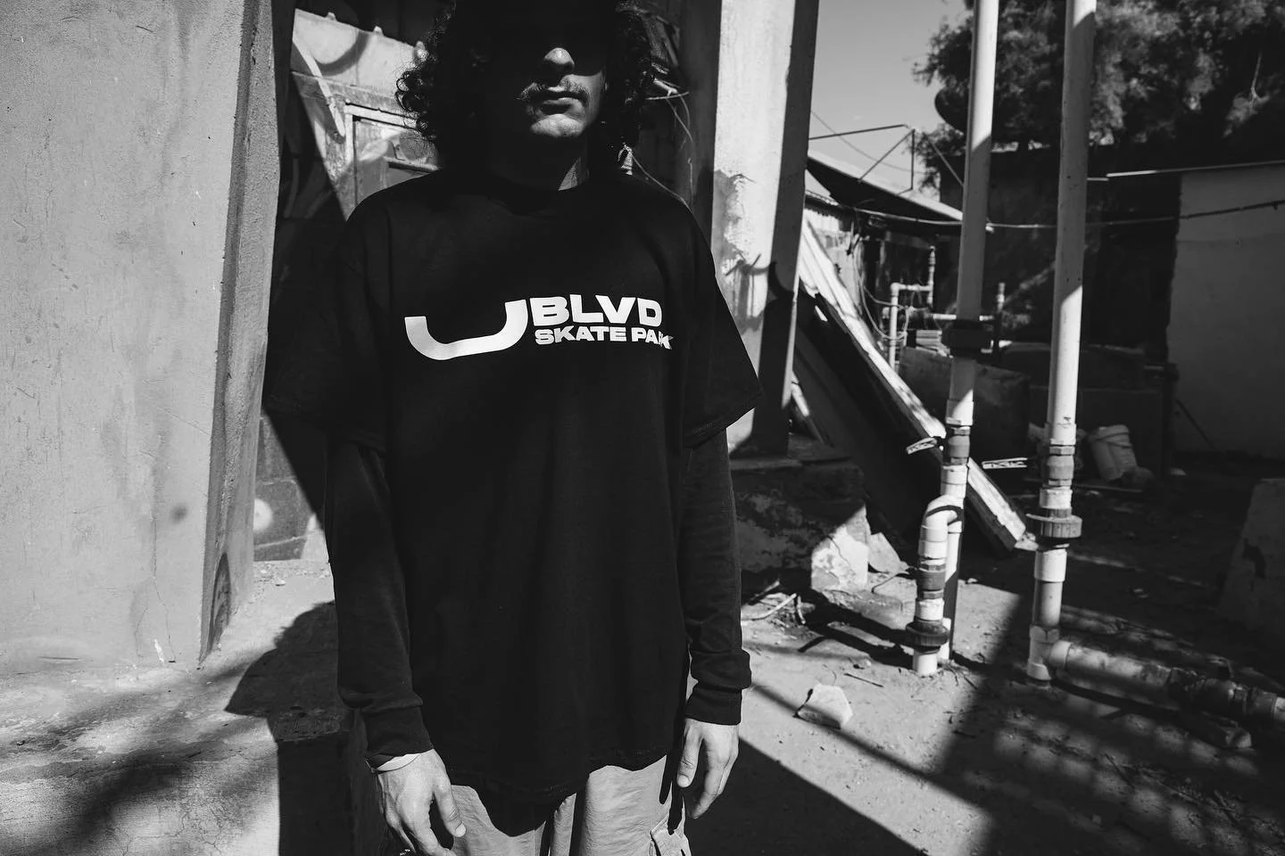 Finally Skate Parks in KSA🔥
Client: @saudiskateparks
Print: plastisol
T-shirt: heavy weight 6oz
Fabric: 100% cotton, pre-shrunk jersey knit.
.
.
.
#screenprinting #skatepark #customtshirt #fropandmuso
#jeddah #riyadh #ksa #skateboarding