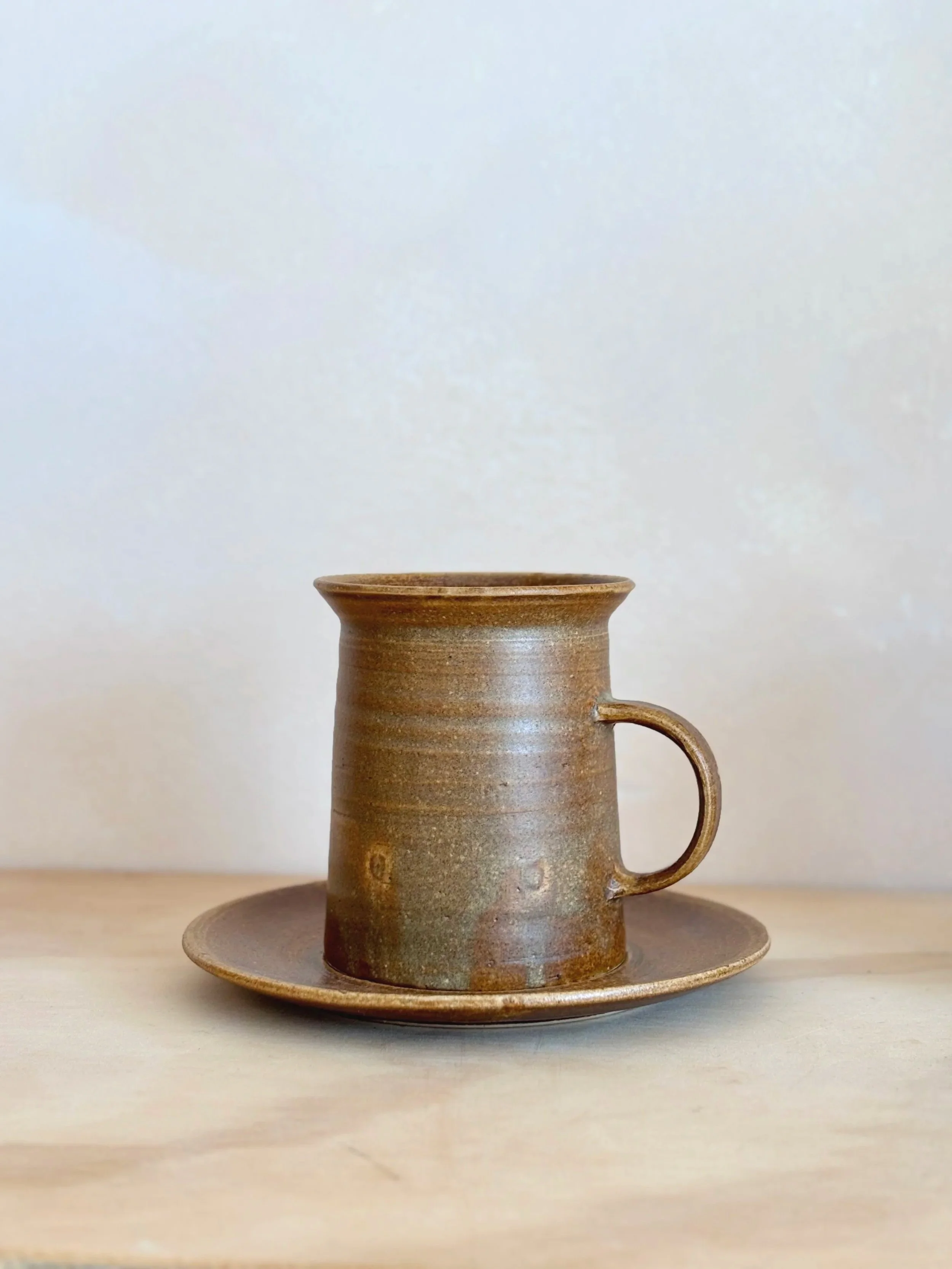 BROWN STONEWARE SET