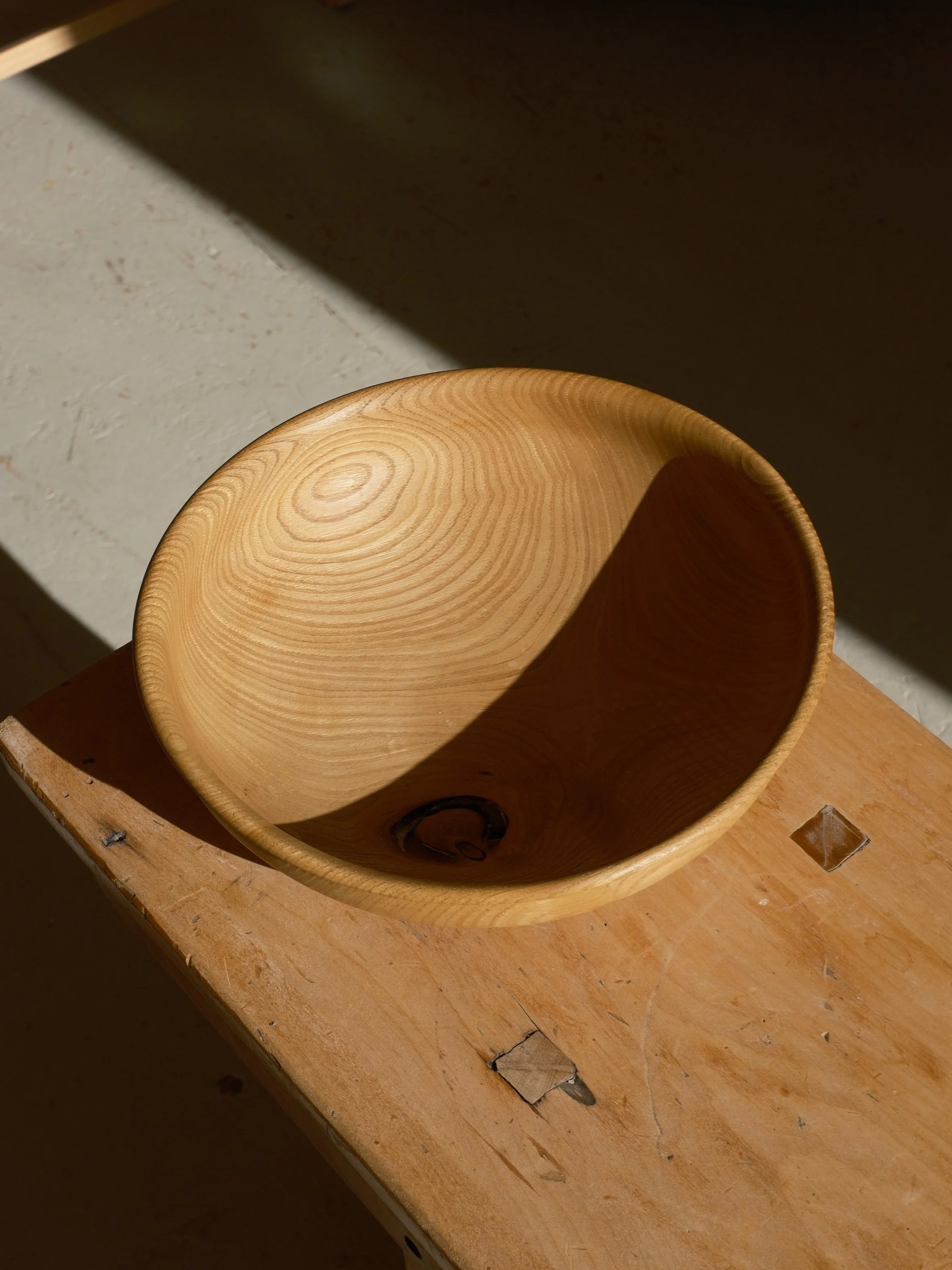 TURNED WOODEN BOWL