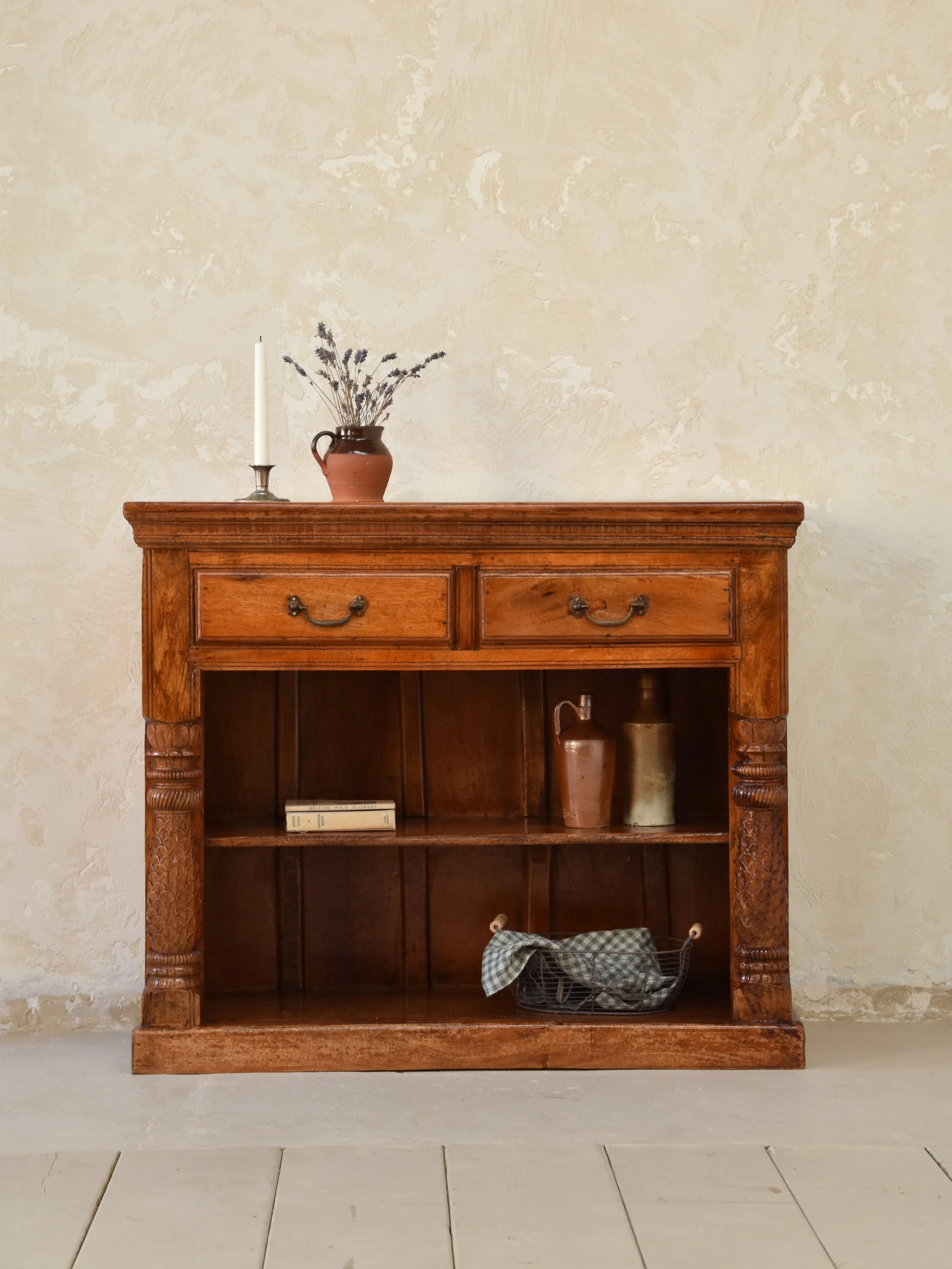 PINECONE CABINET