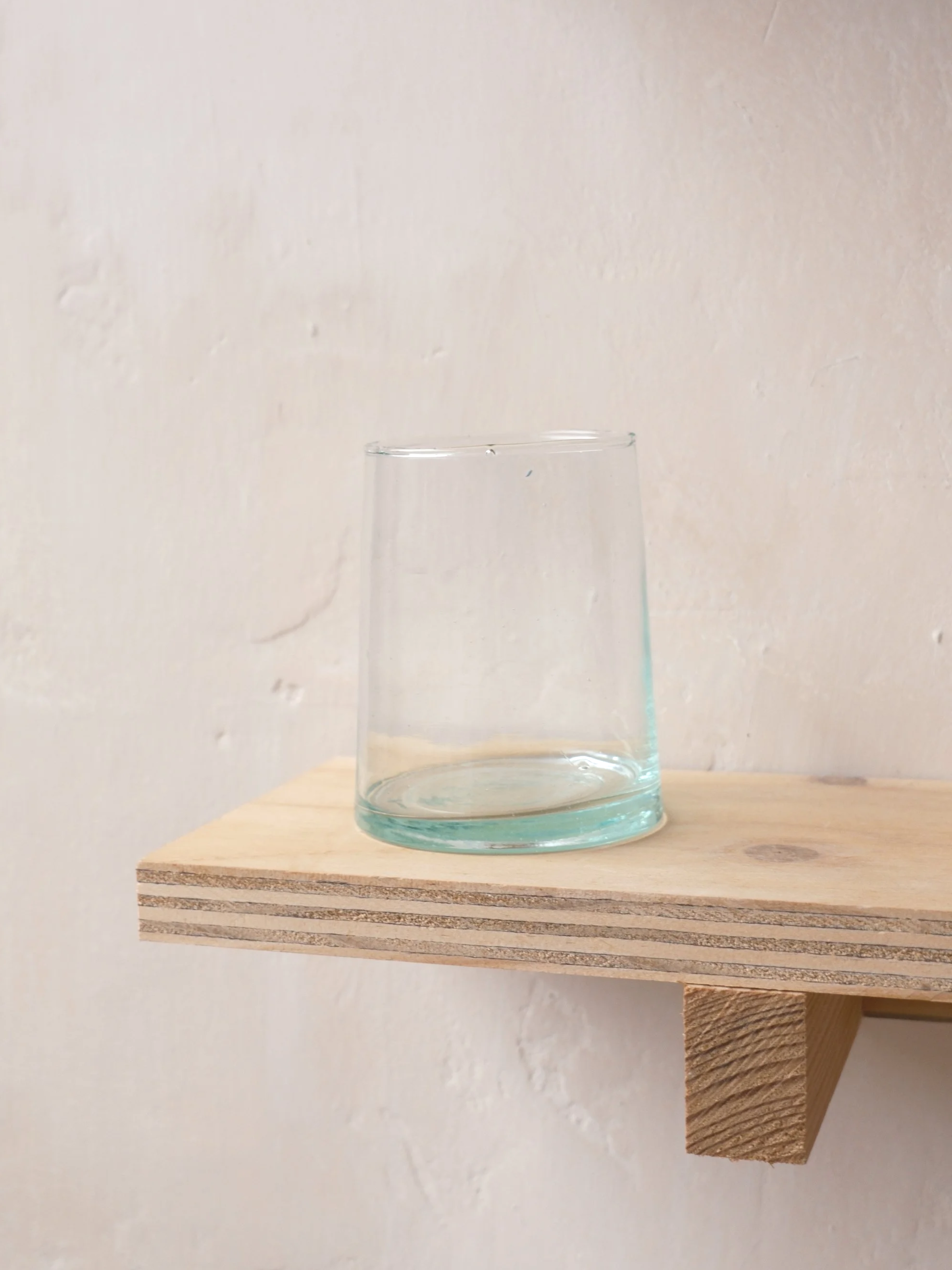 MEDIUM GLASS TUMBLER