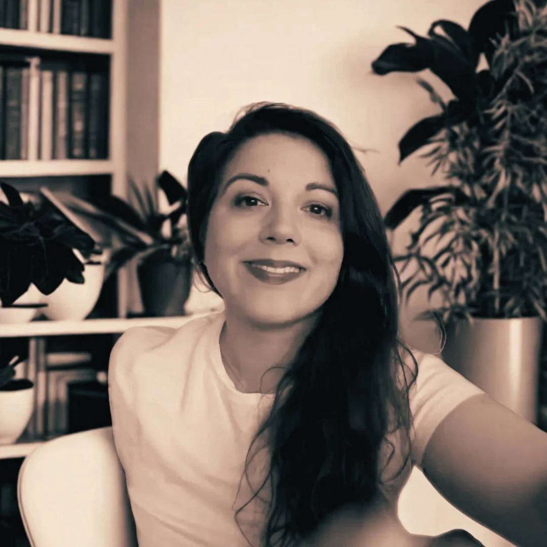 Portrait of Mylène Thisse, ICF-trained coach for women in transition, Stuttgart