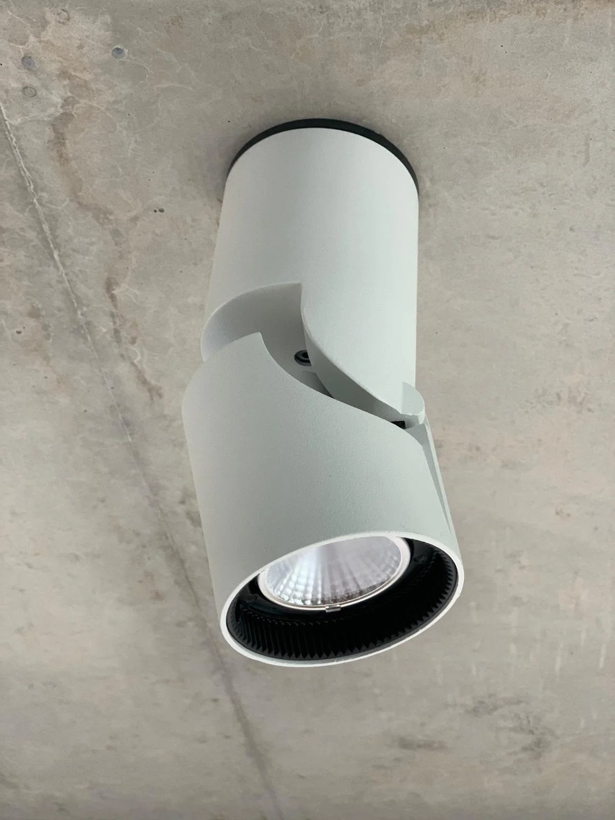 WhatsApp Image 2025-12-10 at 22.51.21_603f1bbc.jpg