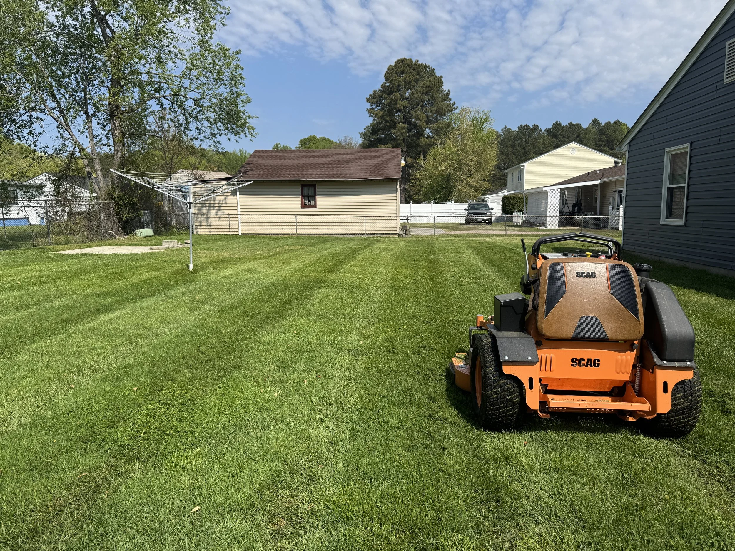 lawn mowing, lawn mower stripes, lawn mowing striping, lawn mower