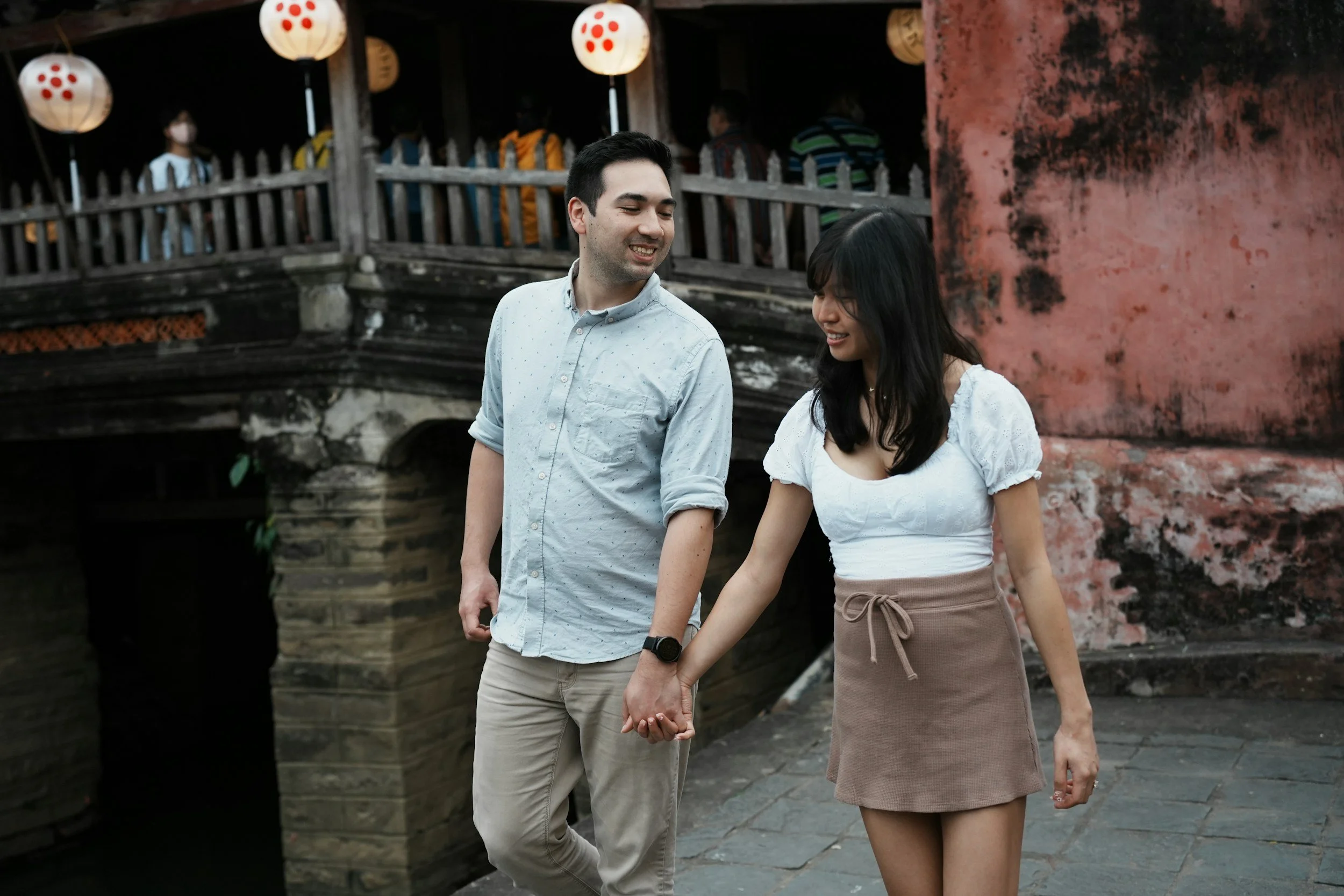 What Makes a Romance Novel Feel “Real” to Readers