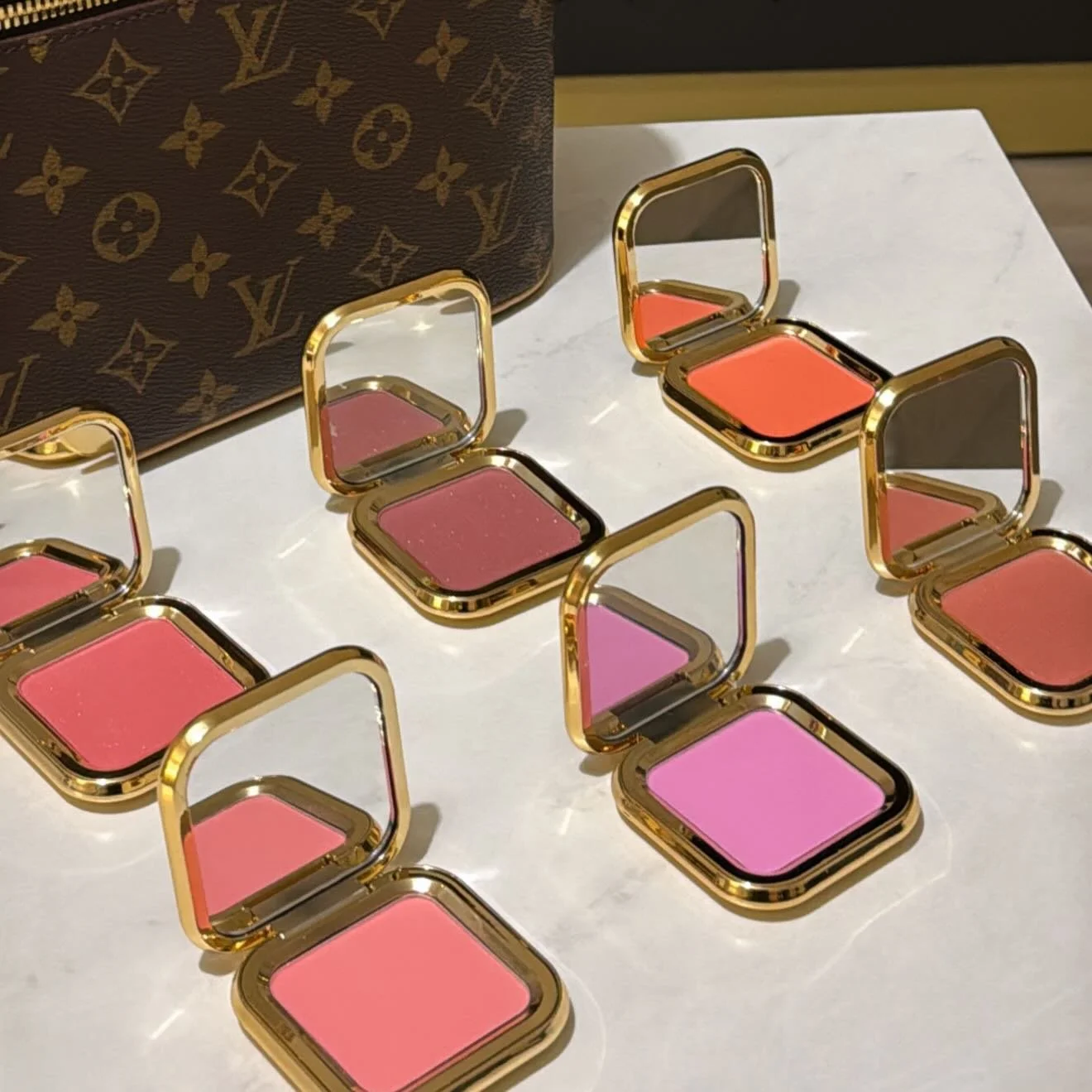 From my makeup bag to yours 💄✨
Lishi Cosmetics &mdash; she&rsquo;s been gatekept long enough.

Website launching very soon👀 

#makeup #cosmetics #blushers #nudelip #mua