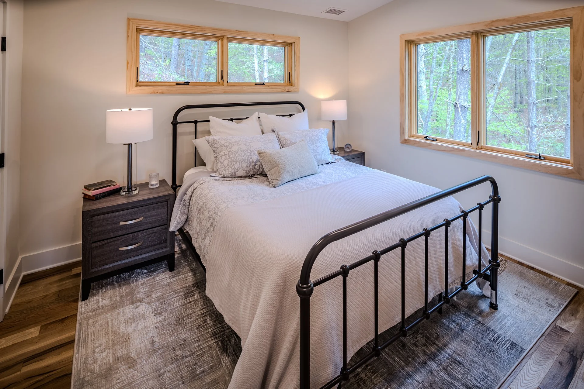 Large 1920 X 1080-32.jpg