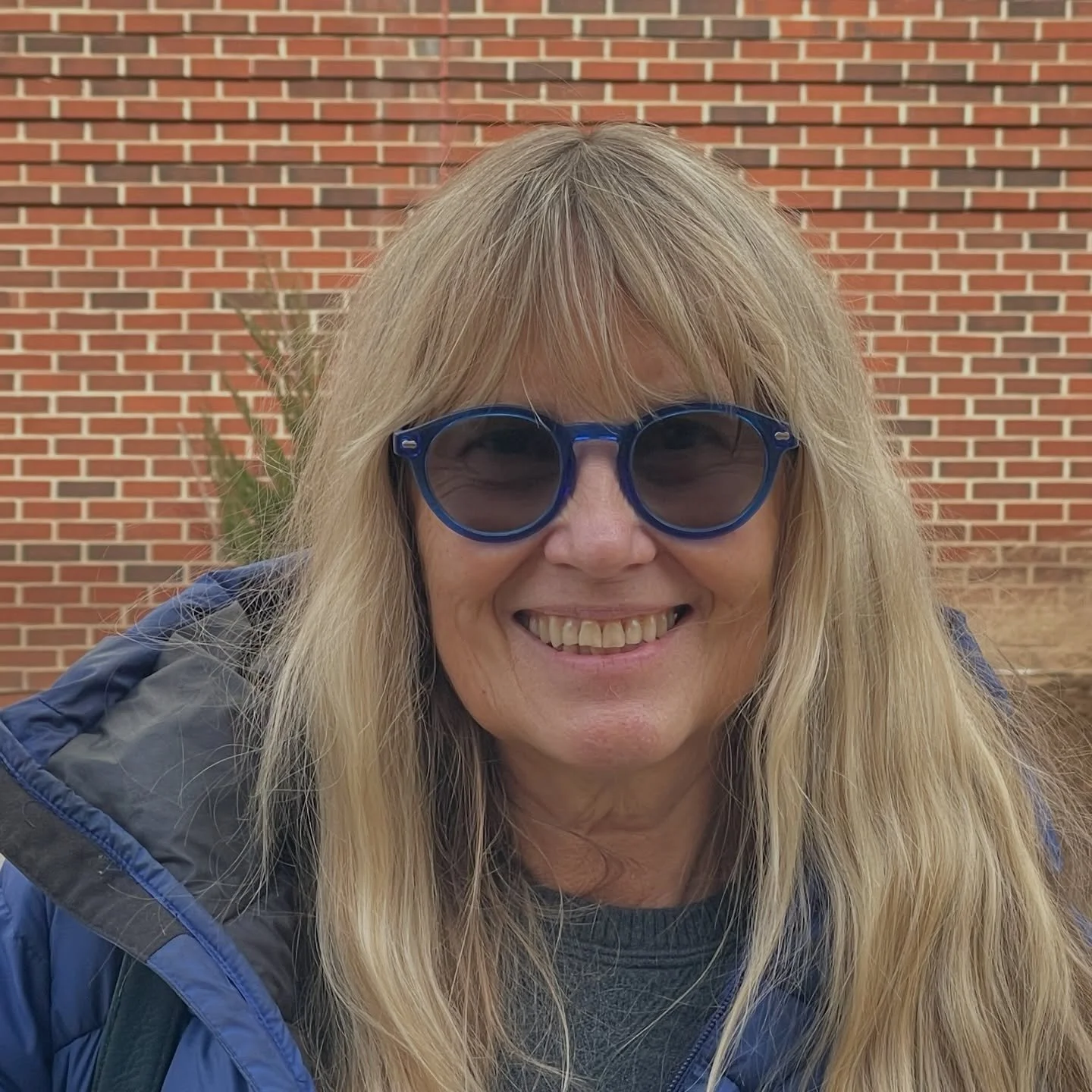 Meet Joan &mdash; Sunny Day Homes co-founder and vice president 💛

Joan co-founded Sunny Day Homes with her husband, Sam, and has managed the company&rsquo;s finances since day one. Being part of a family business rooted in honest, ethical, and envi