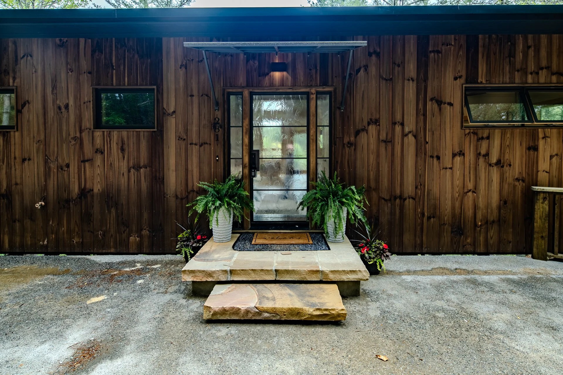 Large 1920 X 1080-5.jpg