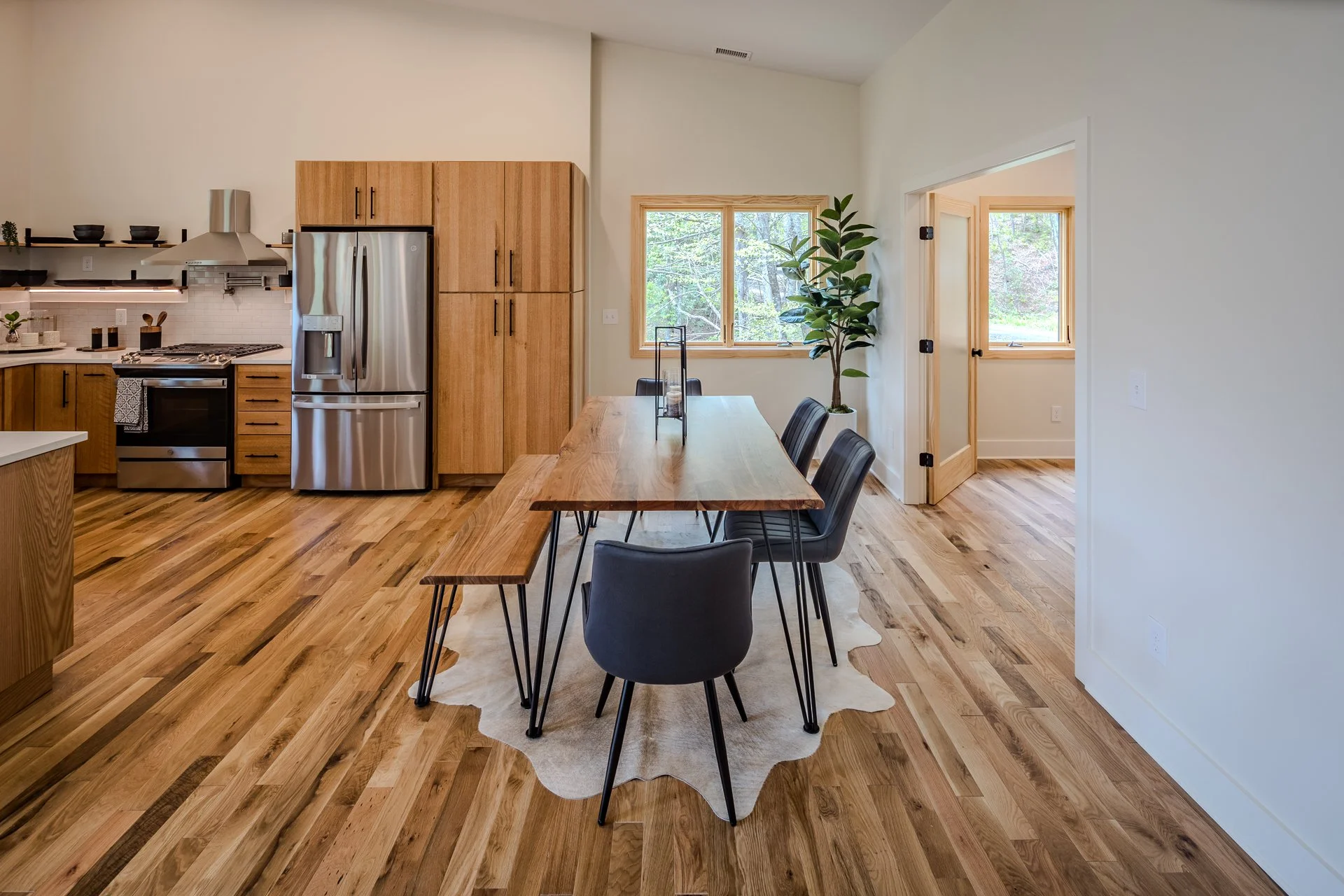 Large 1920 X 1080-21.jpg