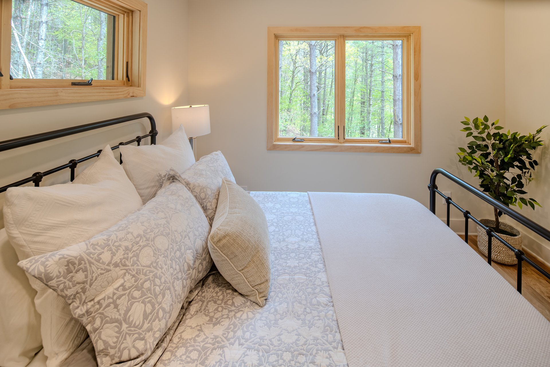 Large 1920 X 1080-34.jpg