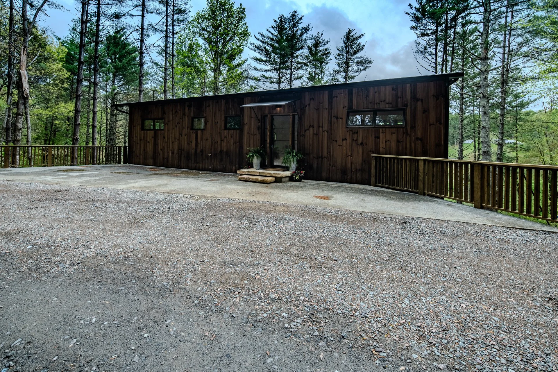 Large 1920 X 1080-3.jpg